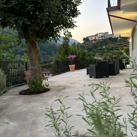 Tenuta Donna Giovanna *